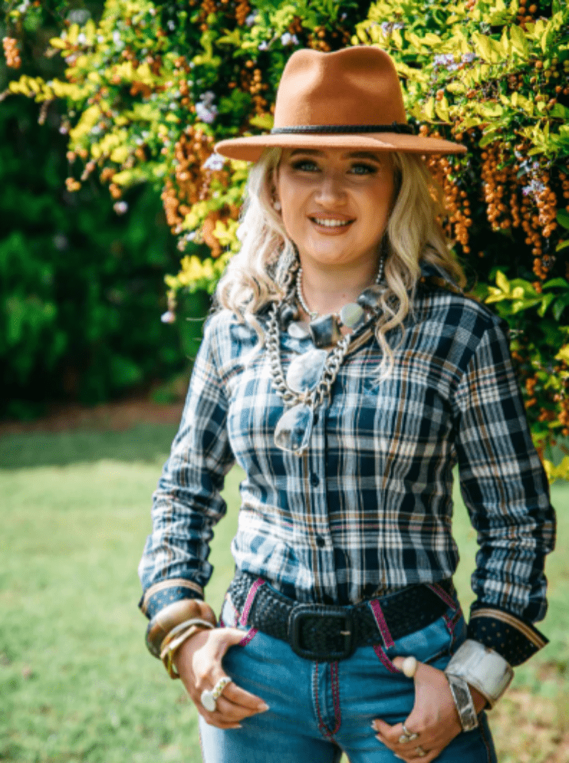 Hitchley and Harrow Womens Shirts 06 / Navy/White/Tan Hitchley & Harrow Shirt Womens Fitted Check