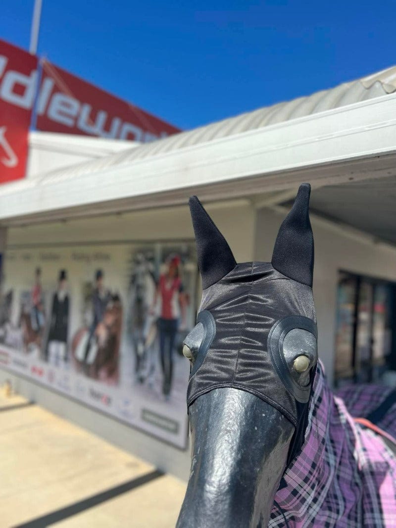 Saddleworld Dural Racing Equipment Full / Black Good as Gold Racing Blinkers No Cup with Earmuffs (GGRBLINKEARL)