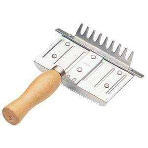 Gympie Saddleworld & Country Clothing Brushes & Combs Steel Curry & Mane Comb w/ Wood (GRM4350)