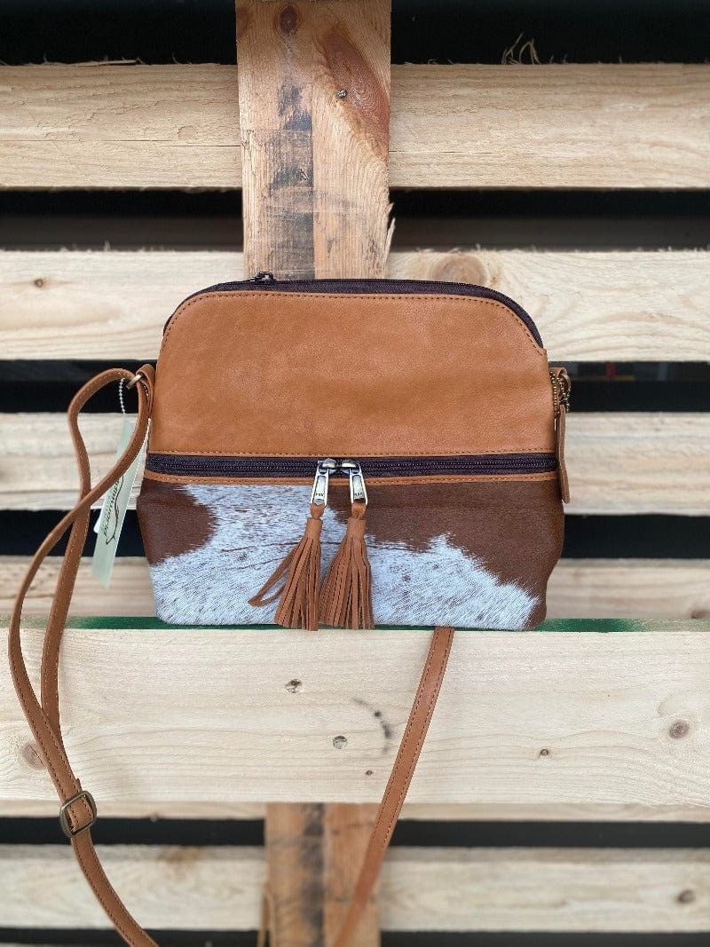 The Design Edge Handbags & Wallets Tan Finland Cowhide Handbag (FINLAND)