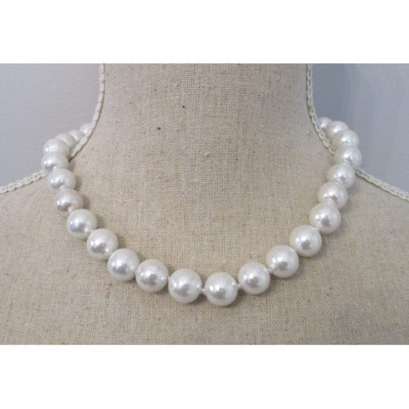 Gympie Saddleworld & Country Clothing Jewellery 45cm 12mm Round Pearl Necklace with Magnet Ball Clasp (NEC2304)