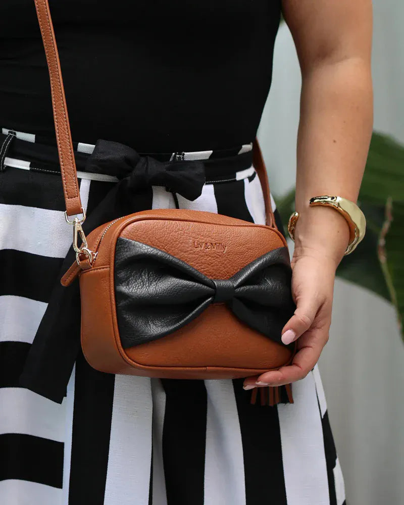 Liv and Milly Handbags - Wallets Liv & Milly Handbag Sally Bow