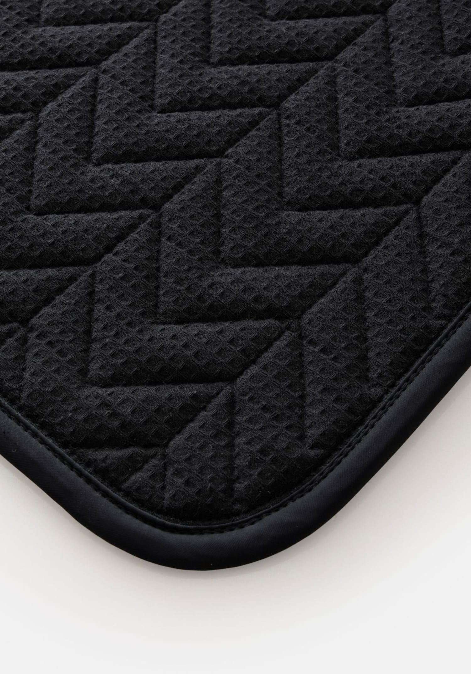 Vala Equestrian Saddle Pads English Full / Black Vala Equestrian Saddlepad Super Luxe Jump
