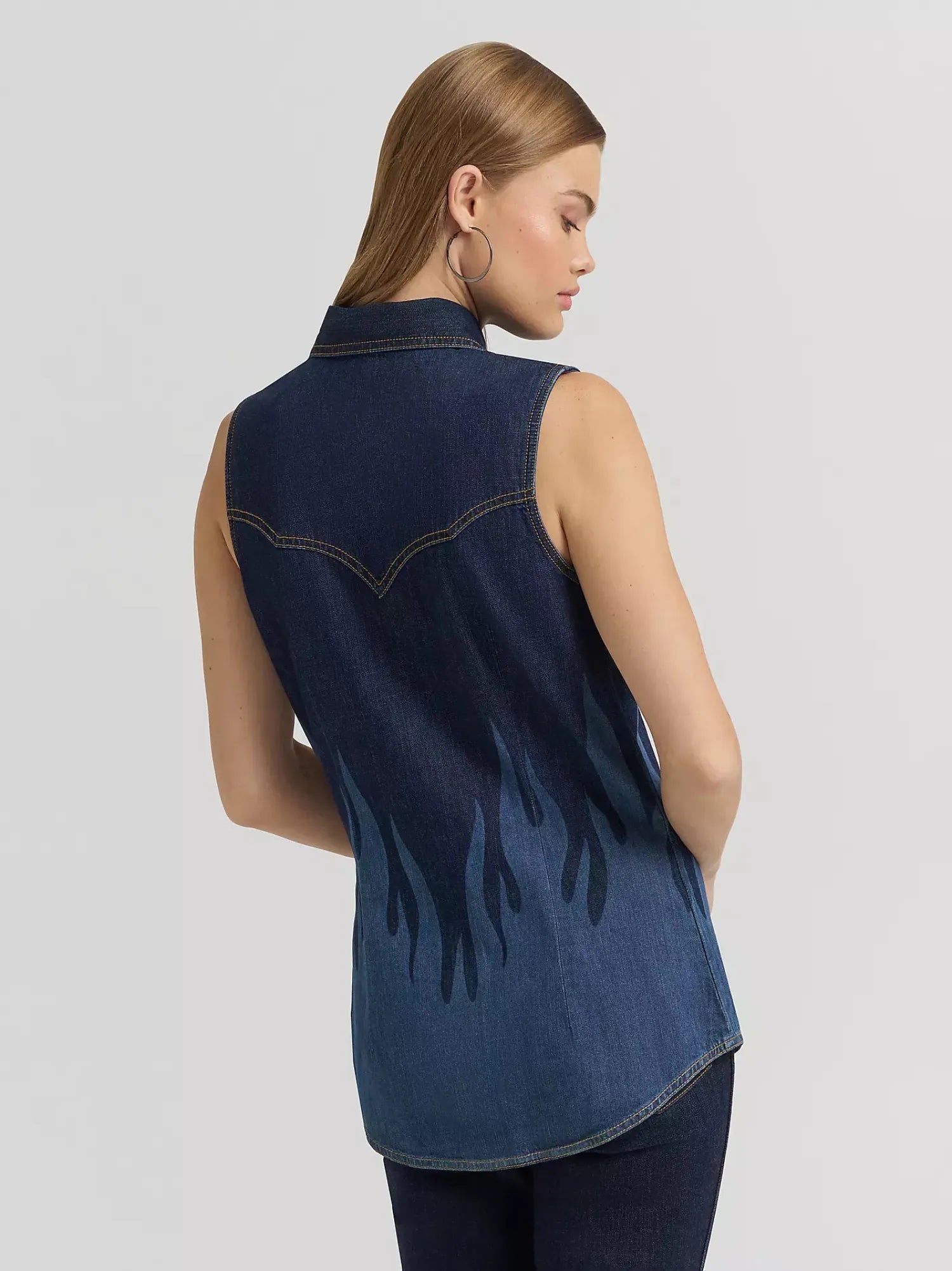 Wrangler Womens Shirts Wrangler Top Womens Lainey Wilson Sleeveless Snap Button