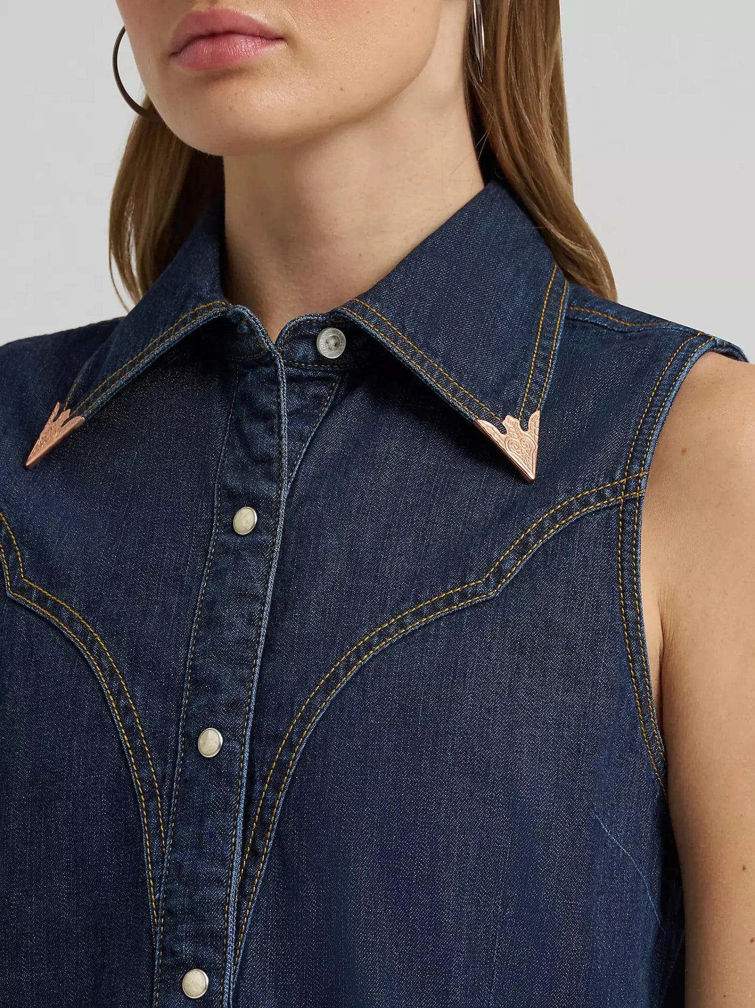 Wrangler Womens Shirts Wrangler Top Womens Lainey Wilson Sleeveless Snap Button