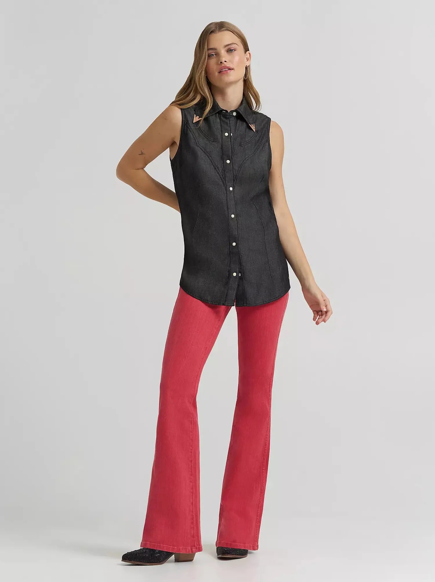 Wrangler Womens Shirts Wrangler Top Womens Lainey Wilson Sleeveless Snap Button
