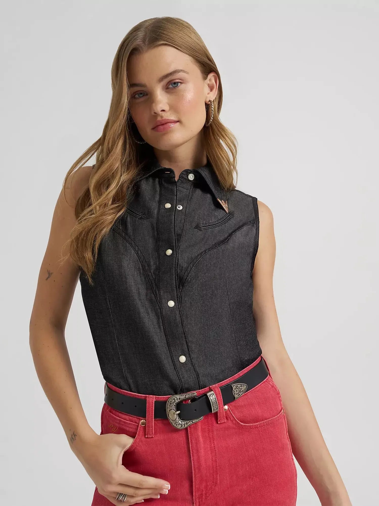 Wrangler Womens Shirts Wrangler Top Womens Lainey Wilson Sleeveless Snap Button