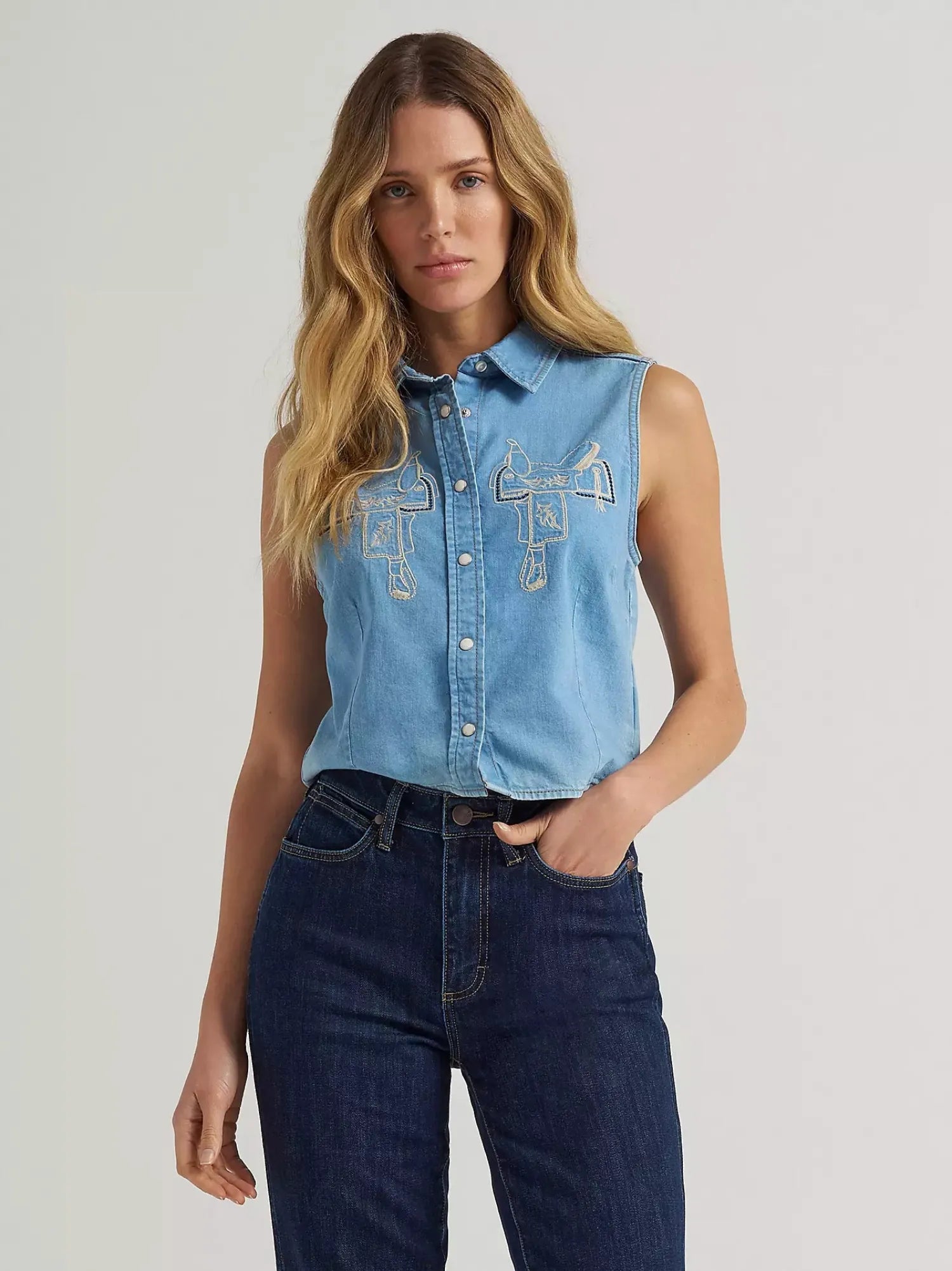 Wrangler Womens Shirts XS / Light Wash Wrangler Shirt Womens Sleeveless Denim