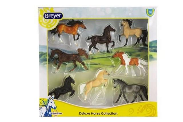 Breyer Toys Breyer Stablemates Deluxe Horse Collection