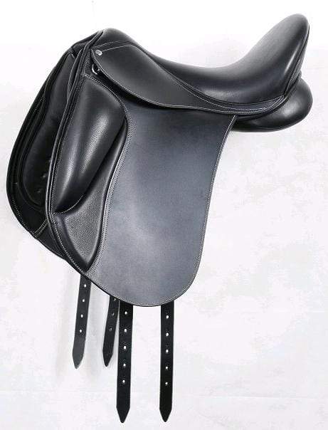 Cavalier Dressage Saddle - Gympie Saddleworld & Country Clothing