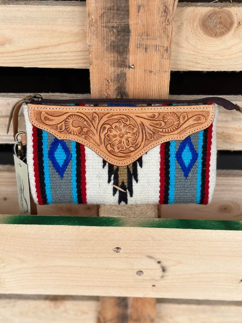 The Design Edge Handbags & Wallets Tan White Navajo Clutch with Tooled Leather (TSB41C)