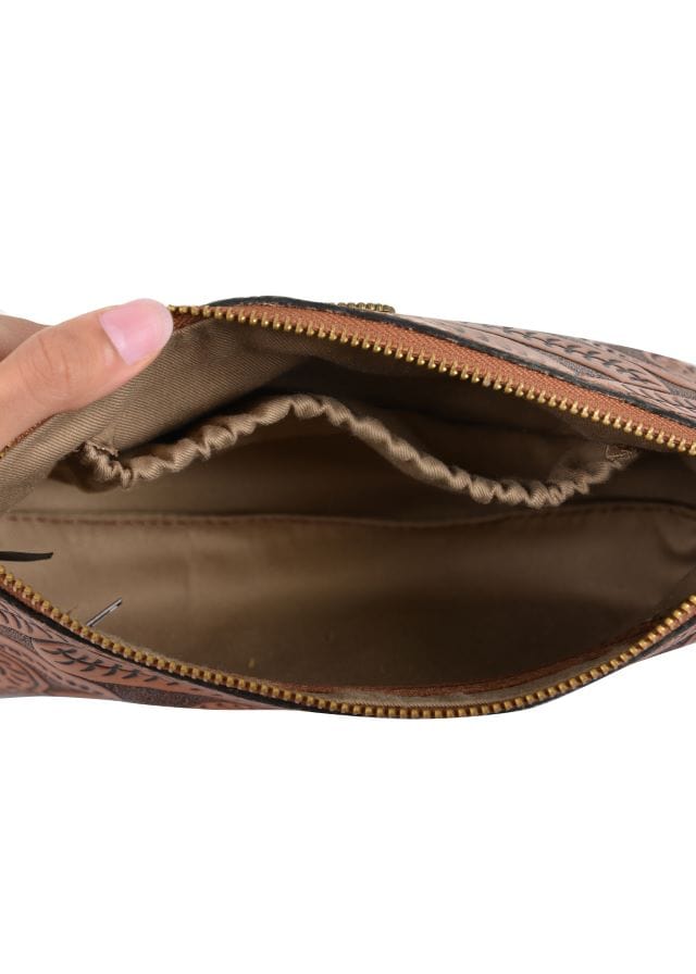 Wrangler Handbags & Wallets Wrangler Cosmetic Bag Ebony Tan (X2S2953COS)
